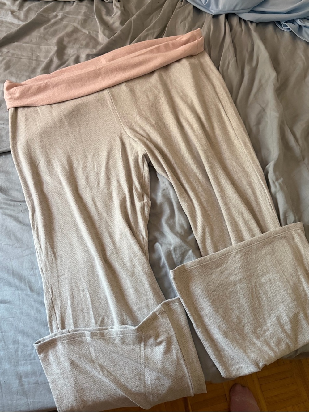 Hollister Fold-Over Waist Lounge Pants in Blush and Cream